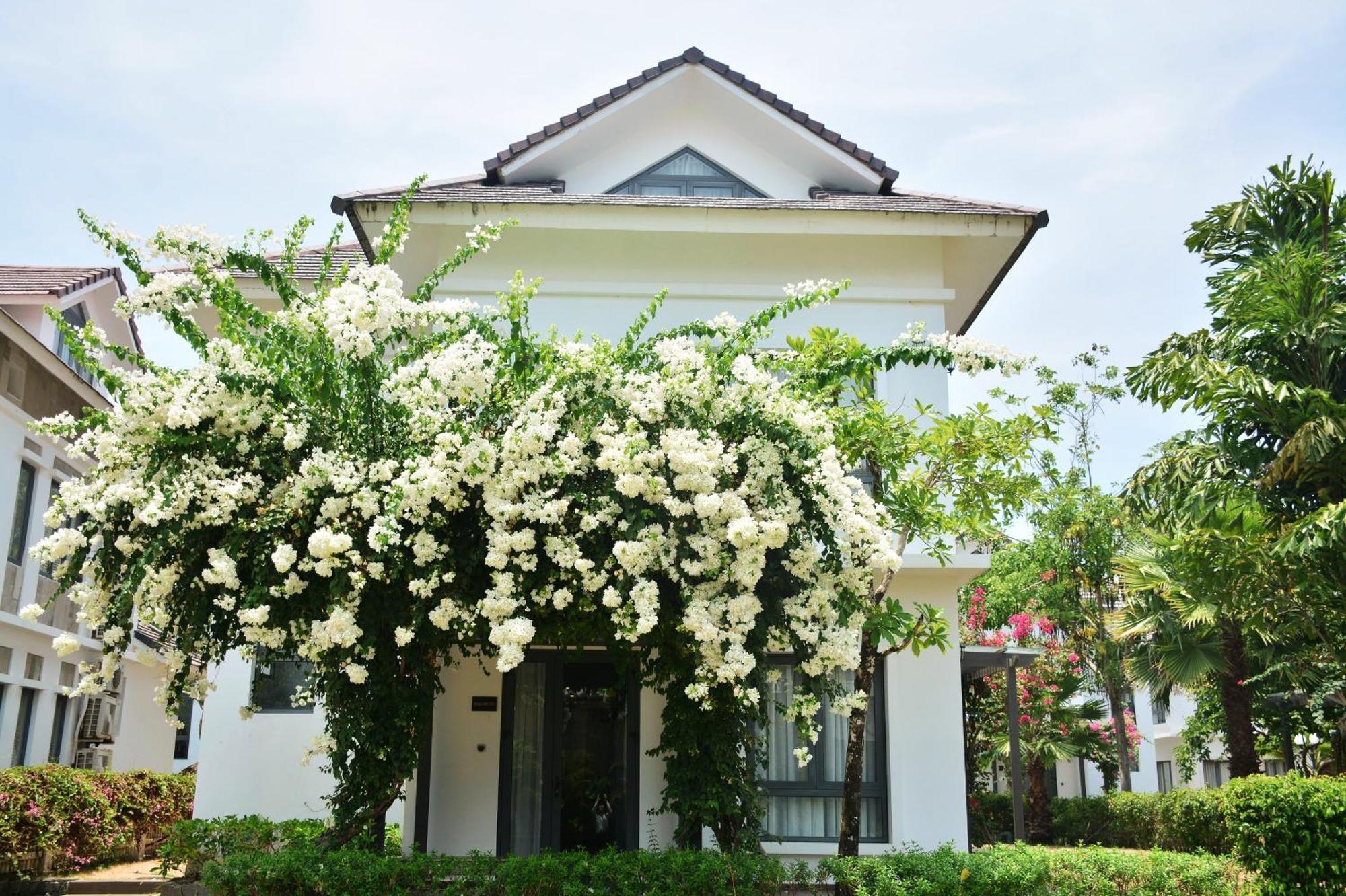 Sunset Sanato Resort & Villas Phu Quoc Exterior photo